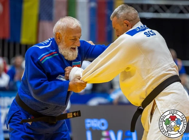 Usta cüdoçularımız dünya çempionatını 11 medalla BAŞA VURDULAR - FOTO