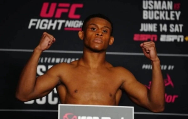 UFC döyüşçüsü çəkiölçmə mərasimindən dərhal sonra huşunu itirdi