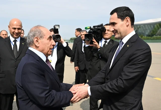 Türkmənistan prezidenti Azərbaycana səfərə gəlib