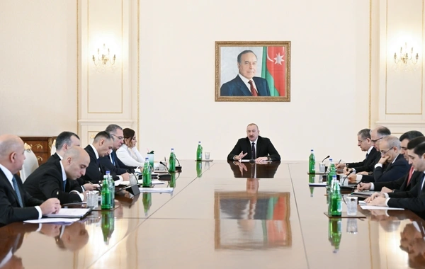 İlham Əliyev: "Nəqliyyat, energetika dəhlizləri gələcəkdə fiber-optik dəhlizlərinə də çevrilməlidir"