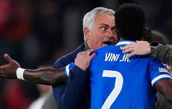 Mourinyo Vinisius üçün xüsusi plan hazırlayıb