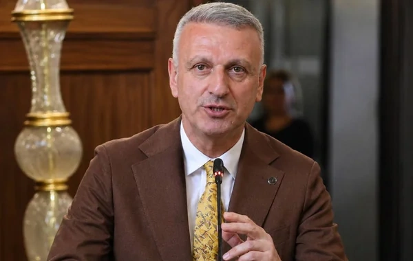 Vəzifəsindən azad edilən Oktay Saral: "Gedib əfvimizi istəmək üçün cənab baş katibimizlə görüşəcəyik"