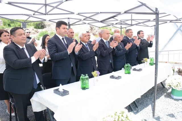 Kəlbəcərdə tək məzun üçün "Son zəng" keçirildi - FOTO