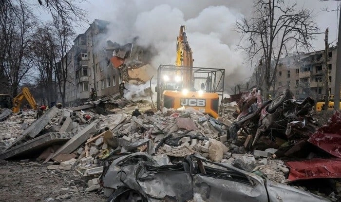 Rusiya Xarkovu vurdu: 10 ölü, 8 yaralı