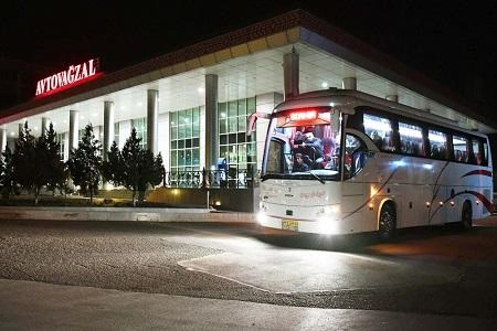 Bakıdan Naxçıvana sərnişin daşımaqda çətinlik...