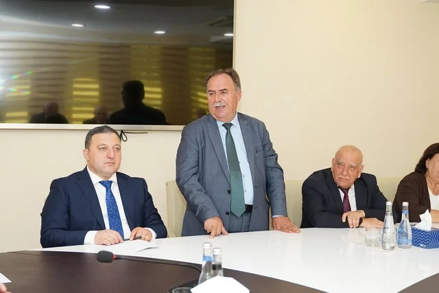 Xətai rayon Ağsaqqallar Şurasının hesabat konfransı keçirilib - FOTO