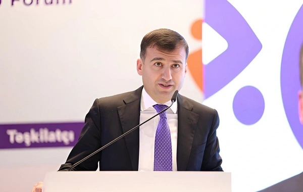 Azər Mursaqulov kollektivə təqdim olundu