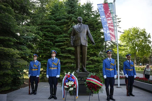 Azərbaycanın müdafiə naziri Serbiyada mühüm müzakirələr apardı - FOTO
