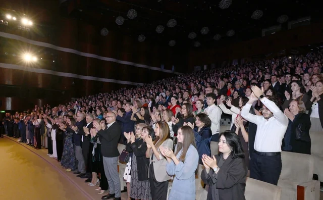 Bakıda "Turandot" tamaşasının premyerası baş tutub - Foto