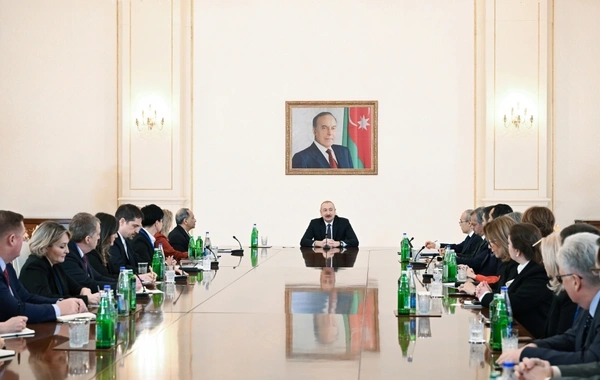 Prezident İlham Əliyev ABŞ Ticarət Palatasının nümayəndə heyətini qəbul edib