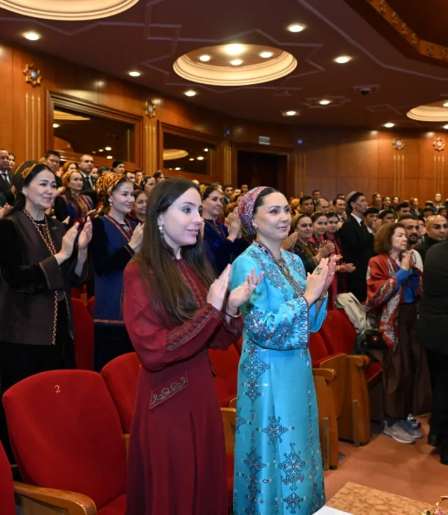 Aşqabadda Türkmənistan Dövlət Simfonik Orkestrinin konserti olub - Foto