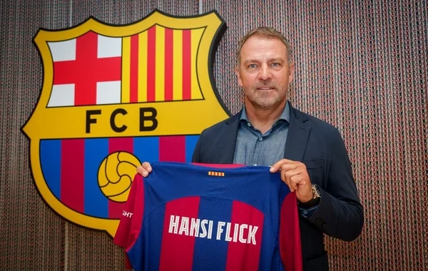 "Barselona" baş məşqçi Hans-Diter Fliklə müqaviləsini uzadır