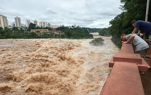 Braziliyada daşqınlar 14 nəfərin həyatına son qoydu - VİDEO
