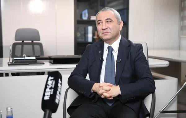 Bakıda taksilər avtobus zolaqlarından istifadə edə biləcəklər? - Anar Rzayevdən AÇIQLAMA