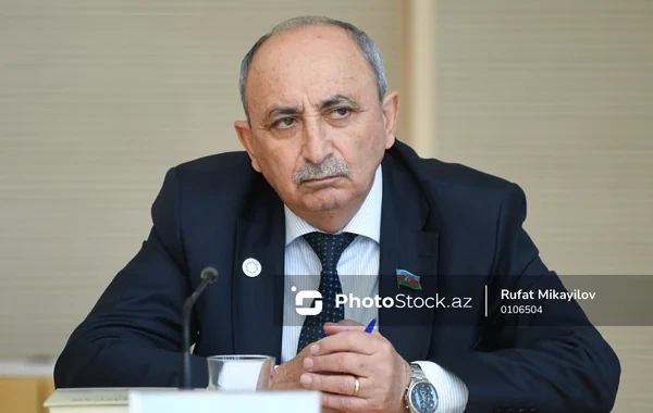 İcma sədri: "Qərbi Zəngəzur toponimlərinə aid lüğət mənəvi baxımdan əzəli torpaqlara qayıtmaqdır"