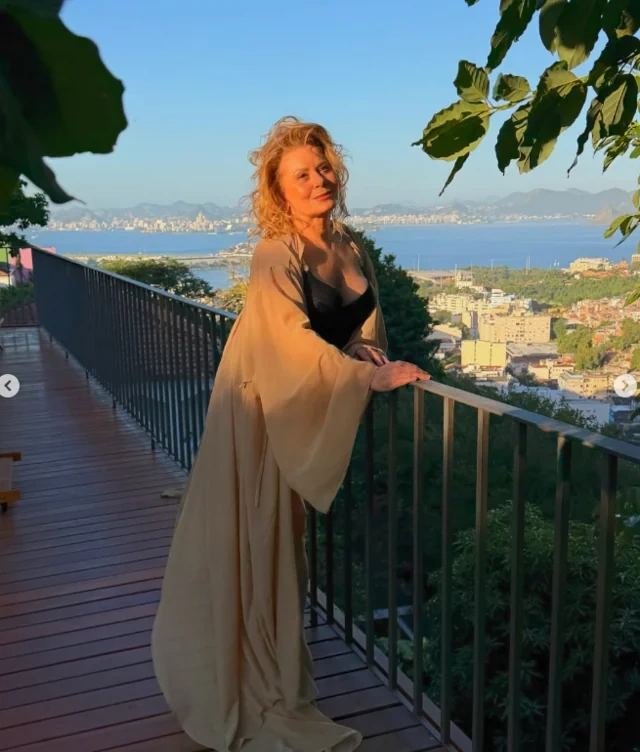 "Klon" serialının "İvetti"si 74 yaşında pərəstişkarlarını heyran etdi - FOTO