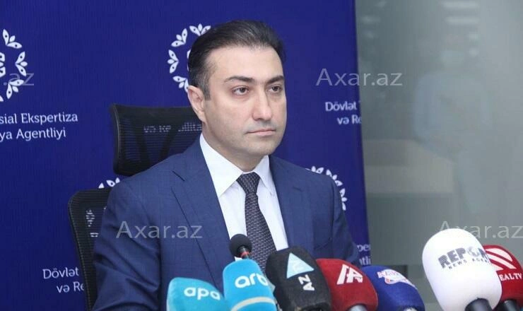 Anar Bayramov direktor müavinini işdən çıxartdı