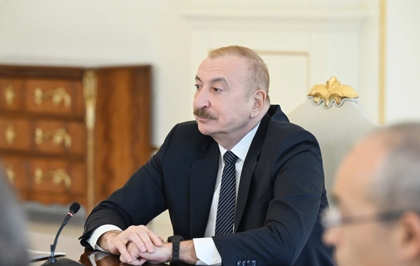 İlham Əliyev: "Dünya qazıntı yanacağı olmadan yaşaya bilməz və qazıntı yanacağı ehtiyatları zəngin olan ölkələr buna görə günahlandırılmamalıdır"