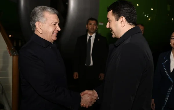 Şavkat Mirziyoyev Azərbaycana səfərə gəlib