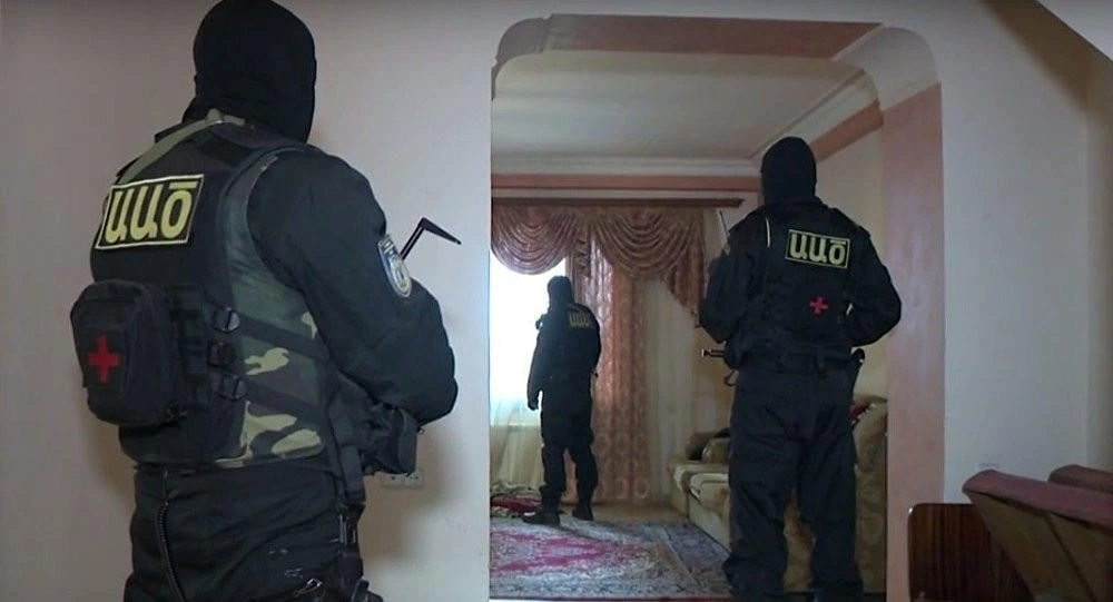 İrəvanda casus qalmaqalı: Erməni polkovnik həbs edildi