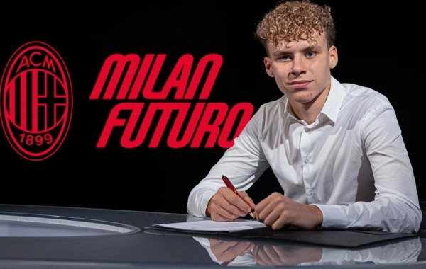 İbrahimoviçin oğlu "Milan"la ilk peşəkar müqaviləsini imzaladı