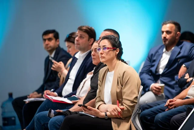 WUF13-də yüksəksəviyyəli nümayəndələrin tədbirdə iştirakı və səfərləri ilə bağlı brifinq təşkil olunub - FOTO