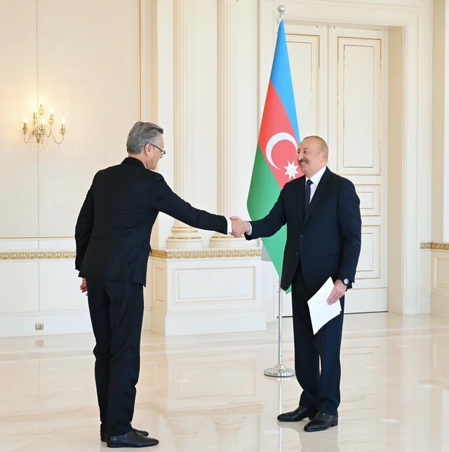 İlham Əliyev Almaniyanın Azərbaycana yeni təyin olunmuş səfirini qəbul edib - FOTO