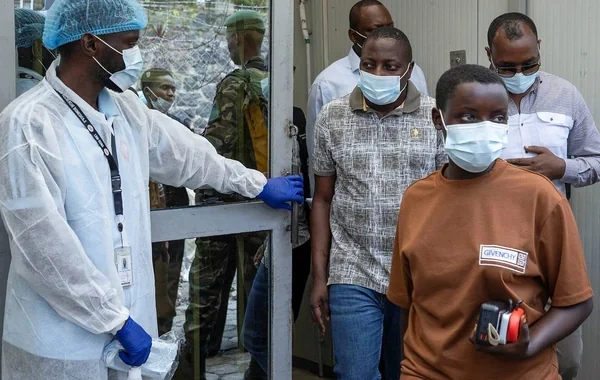 BMT həyəcan təbili çalır: Ebola xəstələri Konqoda aclıq səbəbindən xəstəxanalardan qaçırlar