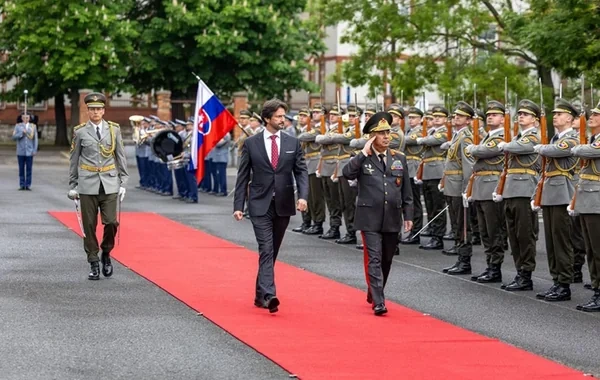 Azərbaycan ilə Slovakiya arasında hərbi əməkdaşlıq müzakirə edilib - FOTO
