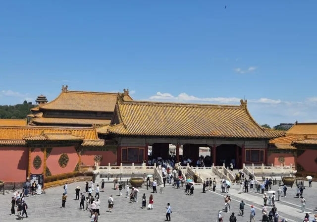 Çində hamının görmək istədiyi iki məkan: "Qadağan olunmuş şəhər" və dünyanın ən böyük müdafiə istehkamı