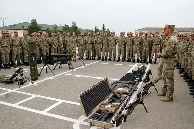 Hərbi vəzifəlilərlə növbəti təlim toplanışı başlayıb - Foto