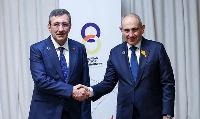 Paşinyan Ərdoğanın müavini ilə görüşündən yazdı