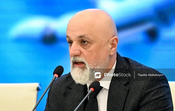 Eldar Əhmədov: "Yaxın gələcəkdə robotik böyrək transplantasiyası əməliyyatı icra ediləcək"