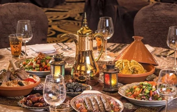 Bayram süfrəsində çox yeməyin qarşısını almaq üçün BEŞ SADƏ ÜSUL