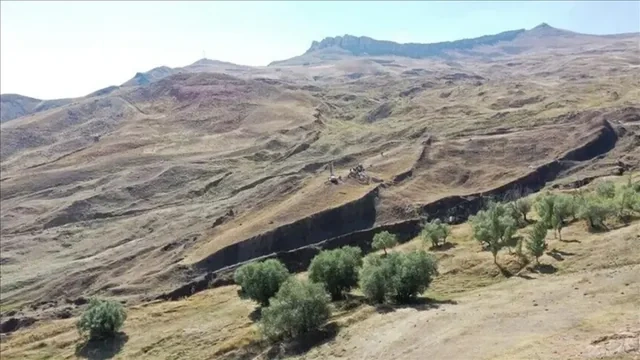 Ağrı dağında Nuhun gəmisinin axtarışı: Bəşəriyyəti təəccübləndirəcək məlumatlar əldə edilib - FOTO