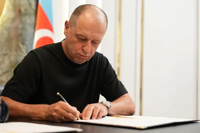 "Neftçi" baş məşqçisi Yuri Vernidubla bağlı QƏRARINI VERDİ - FOTO