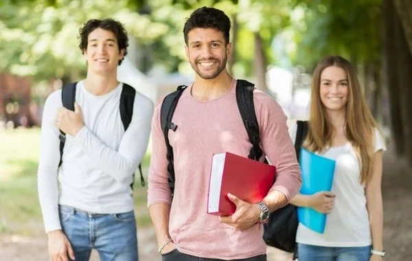 Xarici universitetlərdən yerdəyişmə etmək istəyən TƏLƏBƏLƏRİN NƏZƏRİNƏ