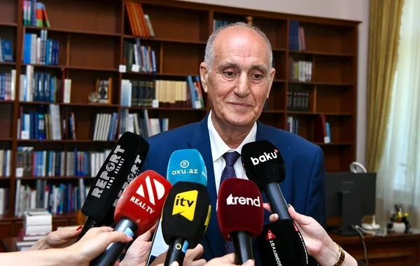 Aslan Aslanov: "Heydər Əliyevin ideyaları yaşayır və davam etdirilir"