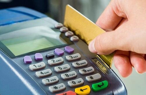Azərbaycanda nağdsız ödənişlərin həcmi 10 milyarda çatdı