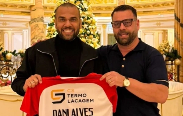 Dani Alveş Portuqaliyada klub sahibi oldu