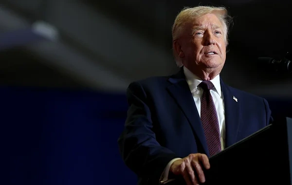 Donald Tramp: "Dəniz blokadası ləğv edilərsə, İranla razılaşma olmayacaq"