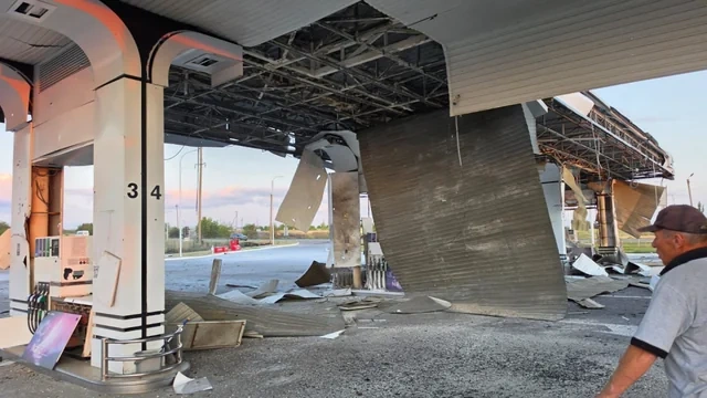 SOCAR-ın Nikolayev vilayətindəki yanacaqdoldurma məntəqəsinə dron zərbəsi endirilib - FOTO