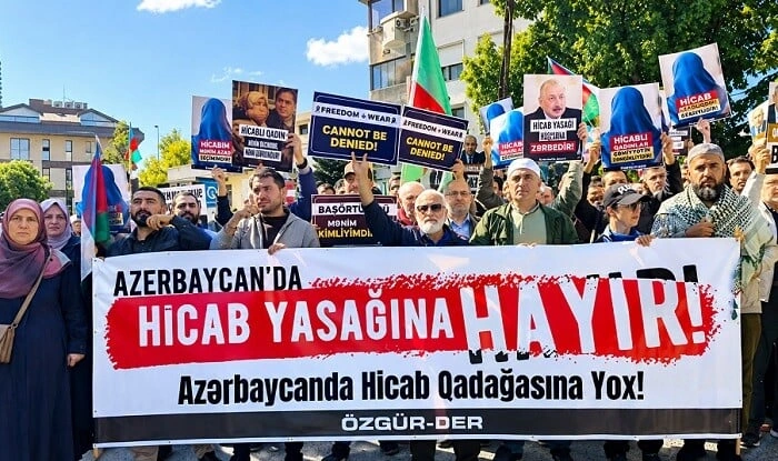 Azərbaycan Konsulluğunun önünə getmək xəyanətdir - Atay