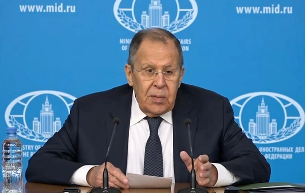Lavrov: "Dünyada güclü olan haqlıdır" oyunu gedir"