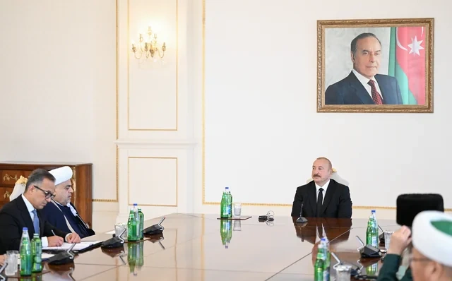 İlham Əliyev Bakıda keçirilən beynəlxalq konfransların iştirakçılarını qəbul edib - FOTO