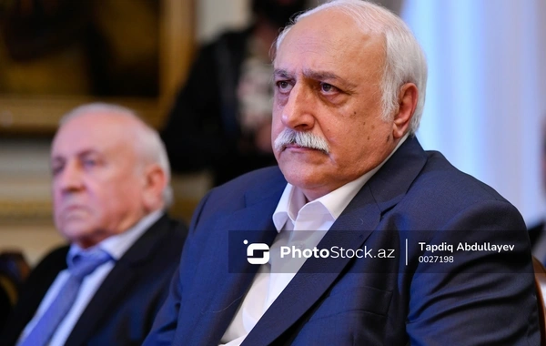İçərişəhərdə yerləşən meydana bəstəkar Eldar Mansurovun babasının adı verildi