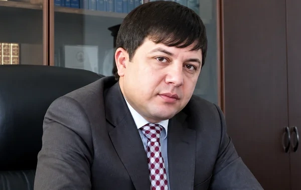 Nazir müavininin əmisioğluna hökm oxundu - YARIMÇIQ QALAN DƏLƏDUZLUQ