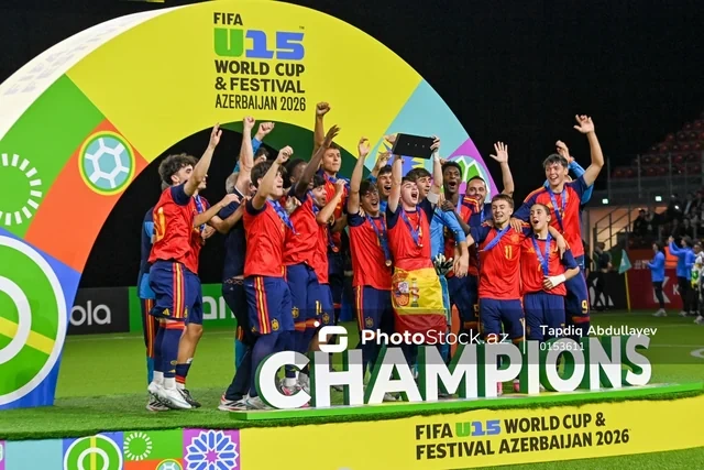 Prezident İlham Əliyev "FIFA U-15 World Cup and Festival"ın final matçını izləyib, mükafatlandırma mərasimində iştirak edib - Foto