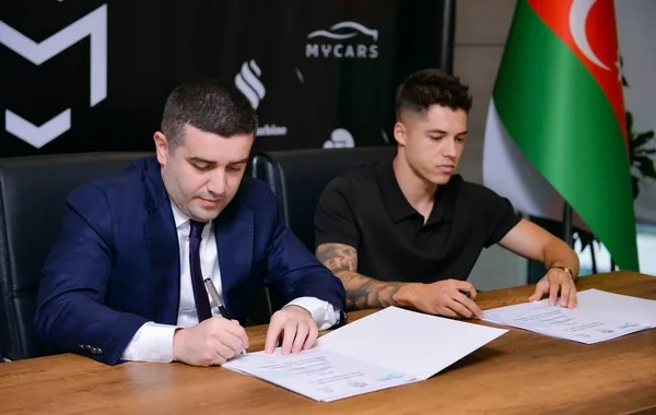 "Şəfa"dan yeni transfer: Rumıniyalı müdafiəçi Bakı klubunda - FOTO