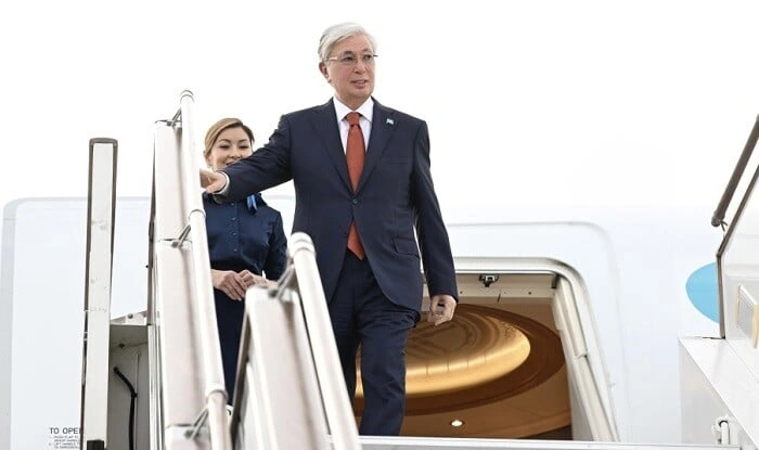 Tokayev Azərbaycana gəldi - Foto